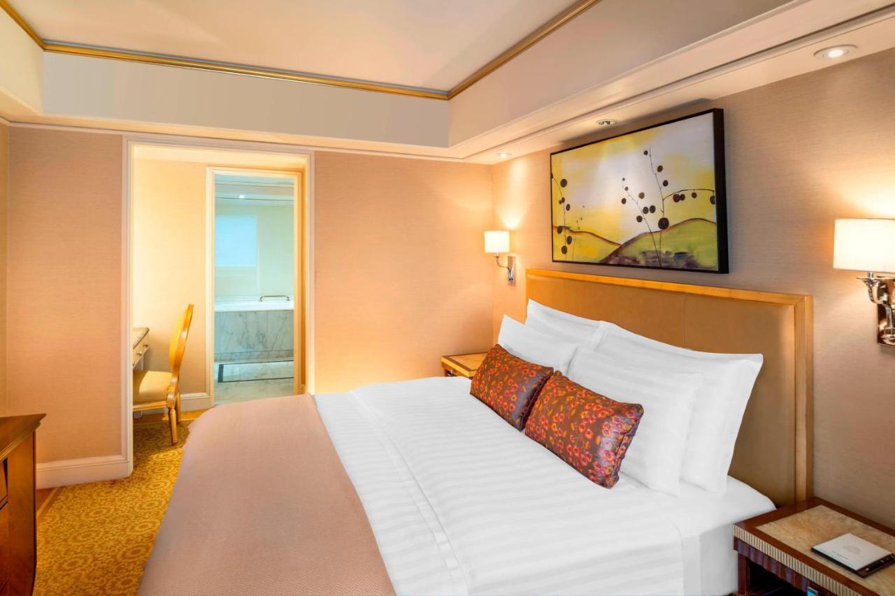 Hotel The St. Regis 5*